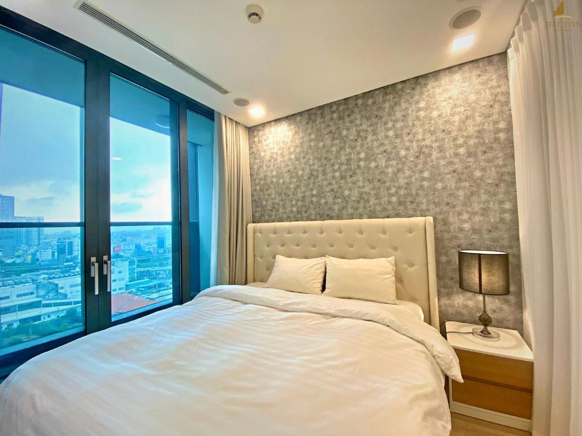 Hilton Residence - Landmark 81 Vinhomes Central Park Ho Chi Minh City Exterior photo
