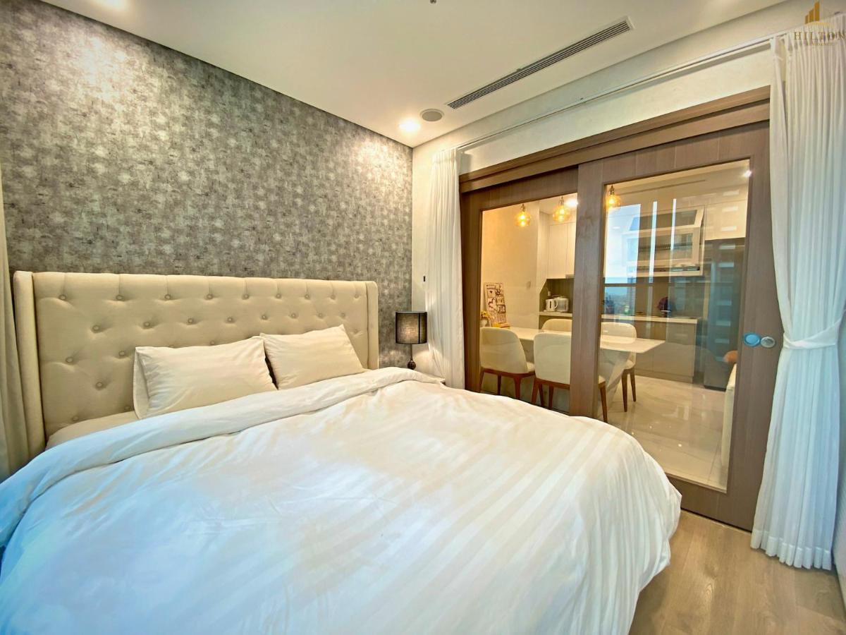 Hilton Residence - Landmark 81 Vinhomes Central Park Ho Chi Minh City Exterior photo