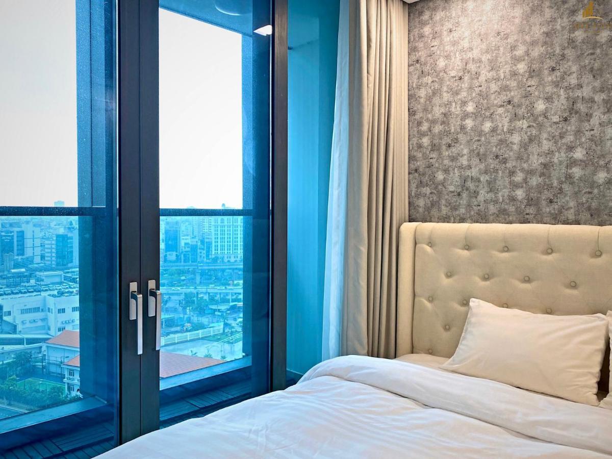 Hilton Residence - Landmark 81 Vinhomes Central Park Ho Chi Minh City Exterior photo
