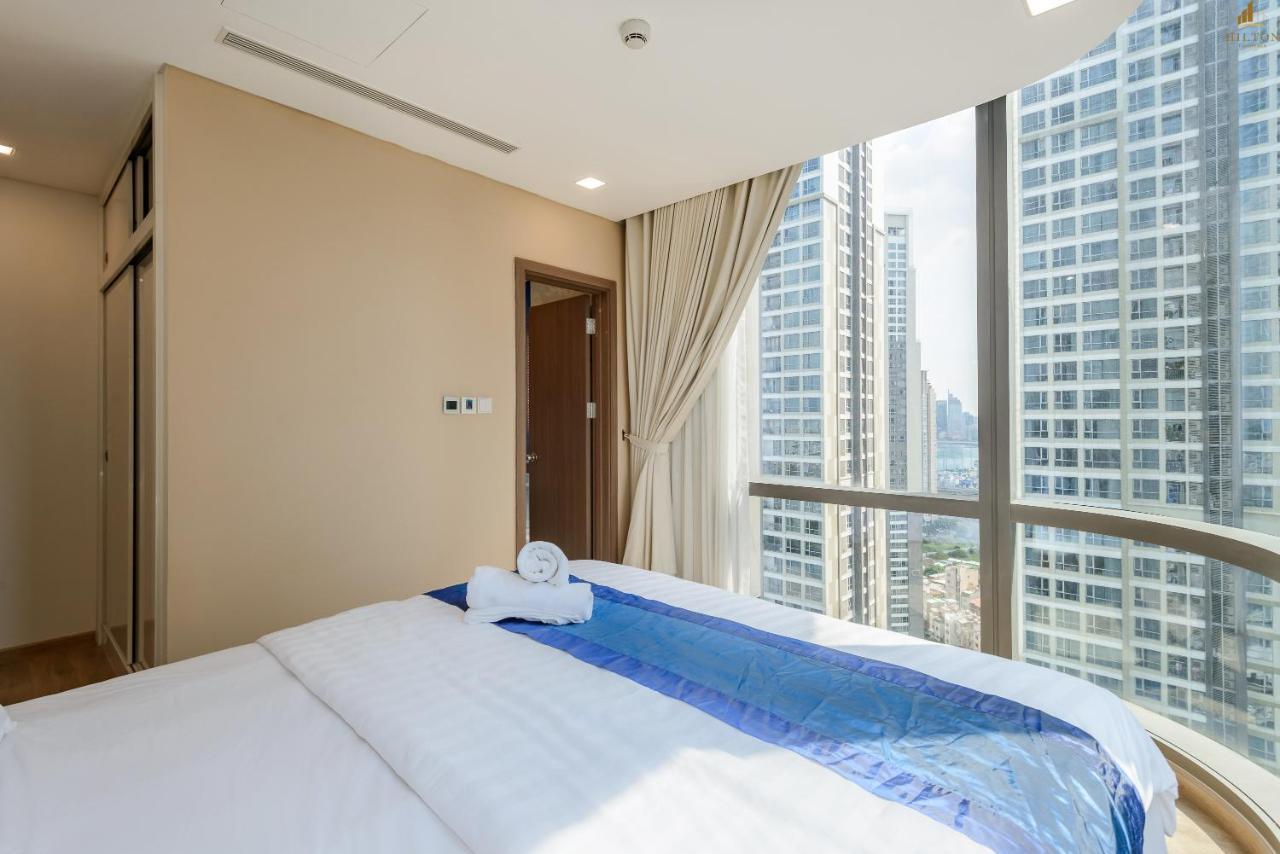 Hilton Residence - Landmark 81 Vinhomes Central Park Ho Chi Minh City Exterior photo
